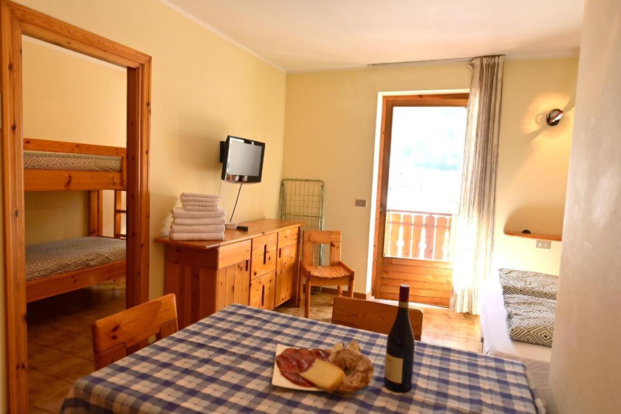Residence Raethia Tra Bormio E Livigno Pradelle ภายนอก รูปภาพ