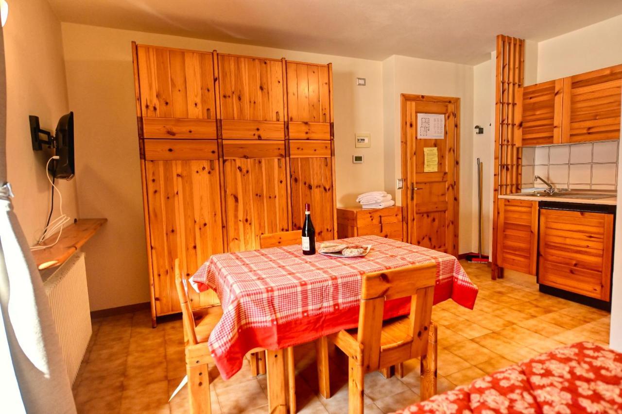 Residence Raethia Tra Bormio E Livigno Pradelle ภายนอก รูปภาพ