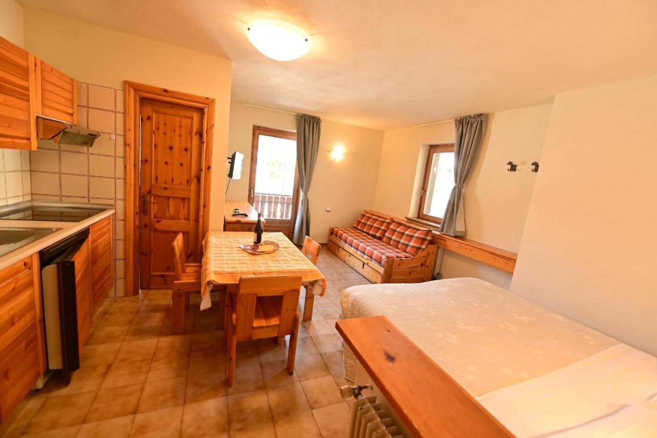 Residence Raethia Tra Bormio E Livigno Pradelle ภายนอก รูปภาพ