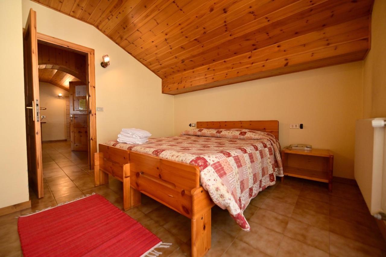 Residence Raethia Tra Bormio E Livigno Pradelle ภายนอก รูปภาพ