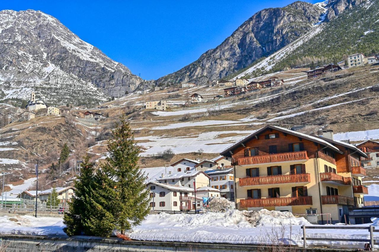 Residence Raethia Tra Bormio E Livigno Pradelle ภายนอก รูปภาพ