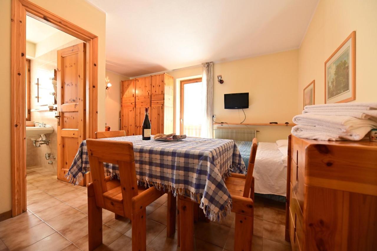 Residence Raethia Tra Bormio E Livigno Pradelle ภายนอก รูปภาพ