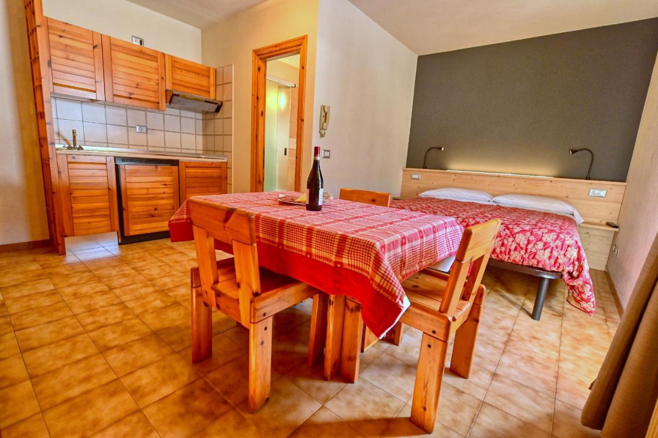 Residence Raethia Tra Bormio E Livigno Pradelle ภายนอก รูปภาพ