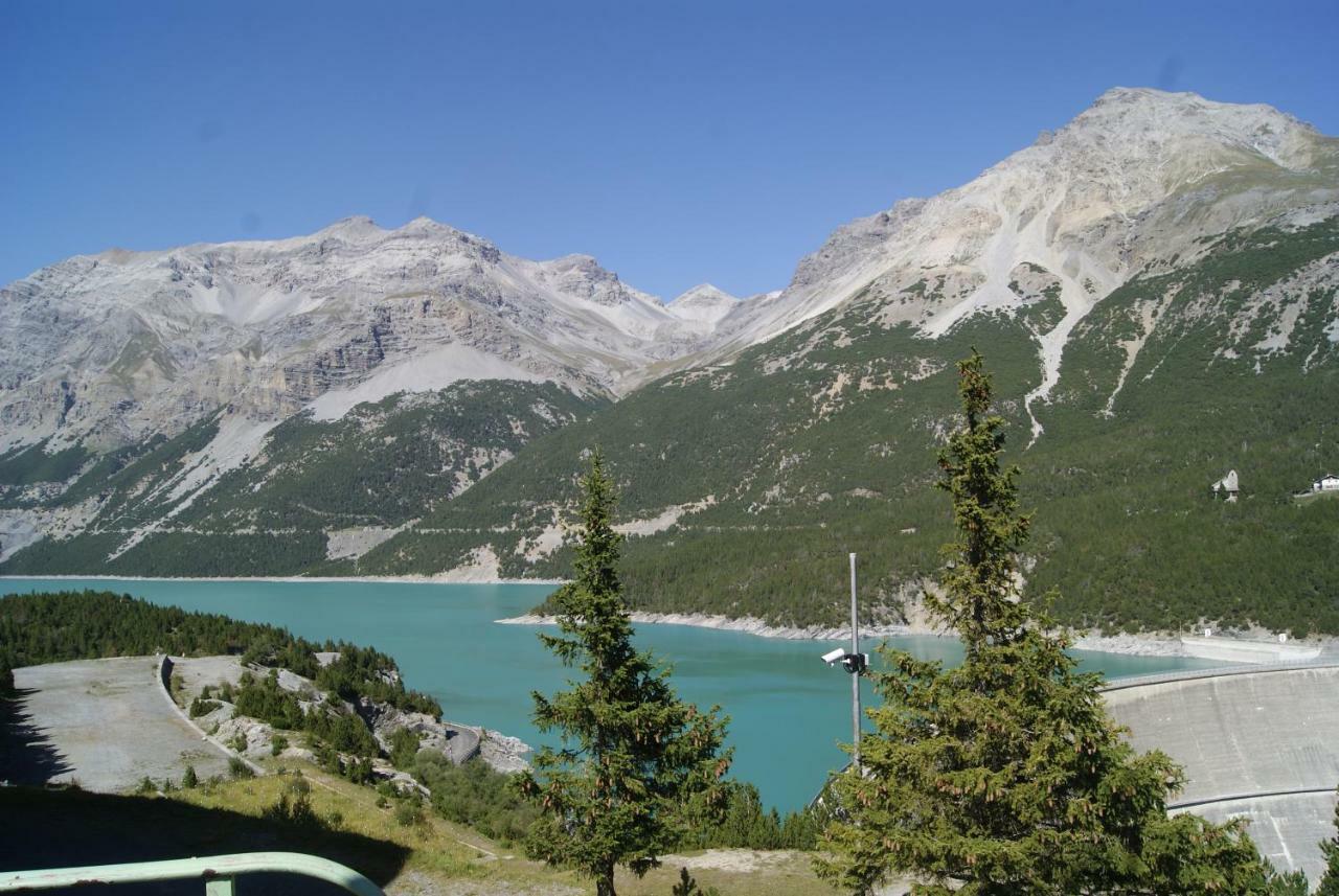 Residence Raethia Tra Bormio E Livigno Pradelle ภายนอก รูปภาพ