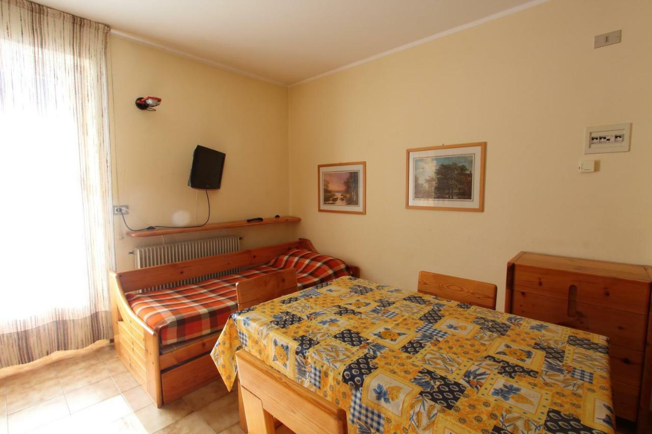Residence Raethia Tra Bormio E Livigno Pradelle ภายนอก รูปภาพ